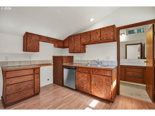 15308 Ne BONANZA Rd, Brush Prairie, WA 98606