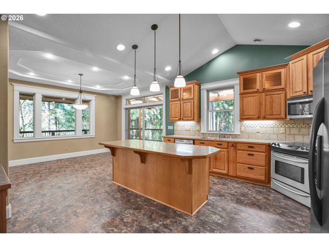 15308 Ne BONANZA Rd, Brush Prairie, WA 98606
