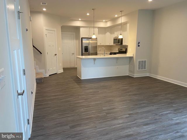 24733 MONK MEADOWS, Sterling, VA 20166