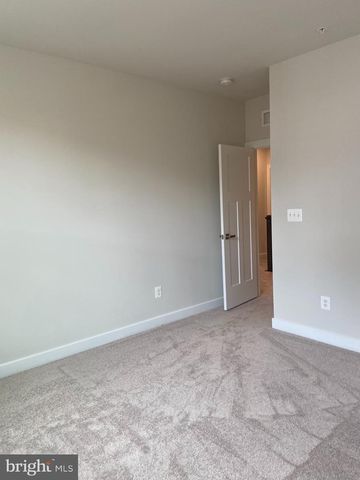 24733 MONK MEADOWS, Sterling, VA 20166