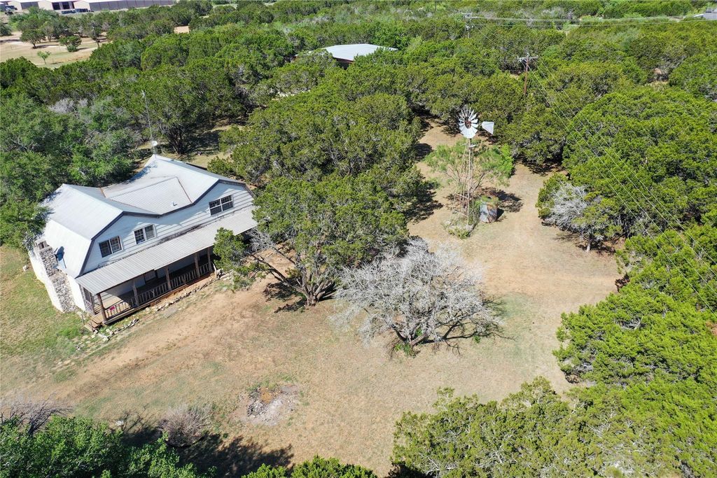 401 Exeter RD, Spicewood, TX 78669