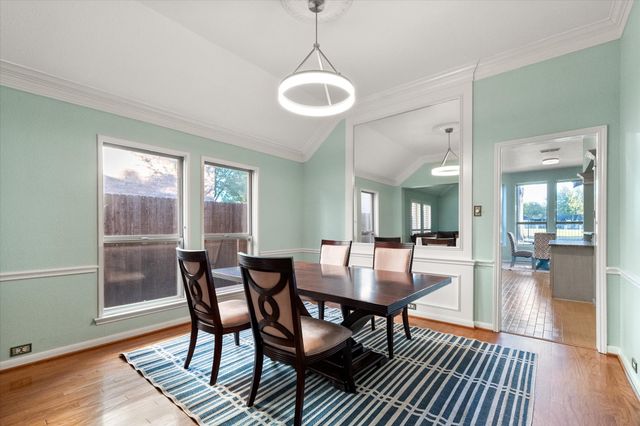 1002 Muirfield Drive, Mansfield, TX 76063