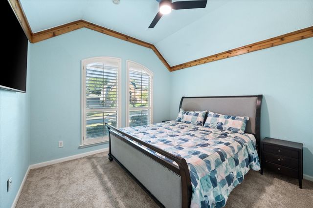 1002 Muirfield Drive, Mansfield, TX 76063