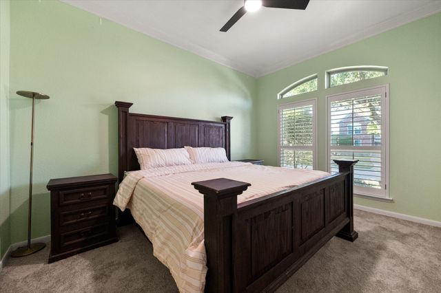 1002 Muirfield Drive, Mansfield, TX 76063