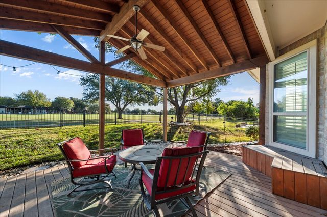 1002 Muirfield Drive, Mansfield, TX 76063