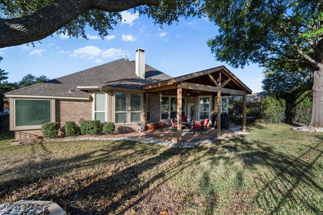 1002 Muirfield Drive, Mansfield, TX 76063