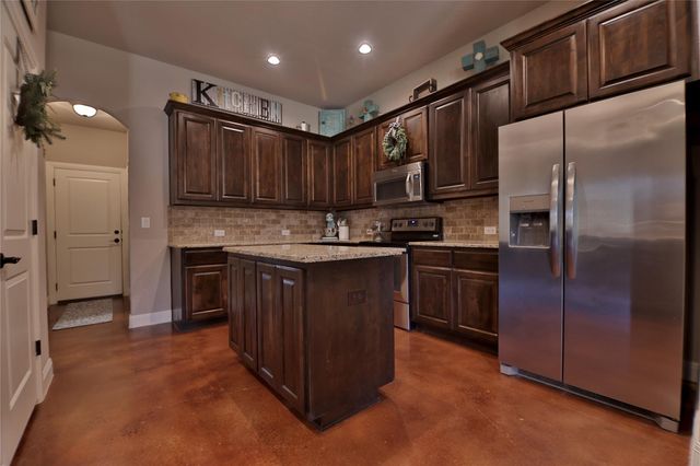 220 Angela DR, Liberty Hill, TX 78642