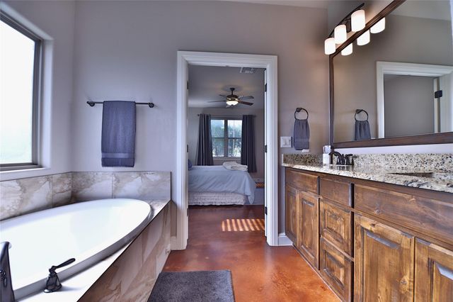 220 Angela DR, Liberty Hill, TX 78642