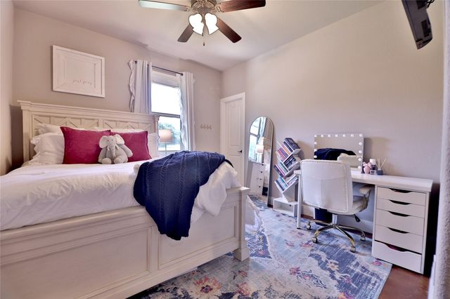 220 Angela DR, Liberty Hill, TX 78642
