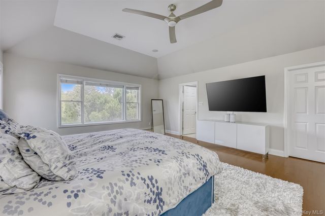 4 Birdie Drive, Suffern, NY 10901