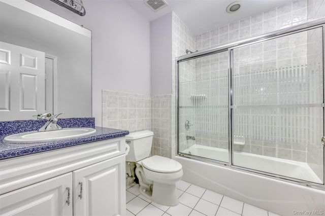 4 Birdie Drive, Suffern, NY 10901