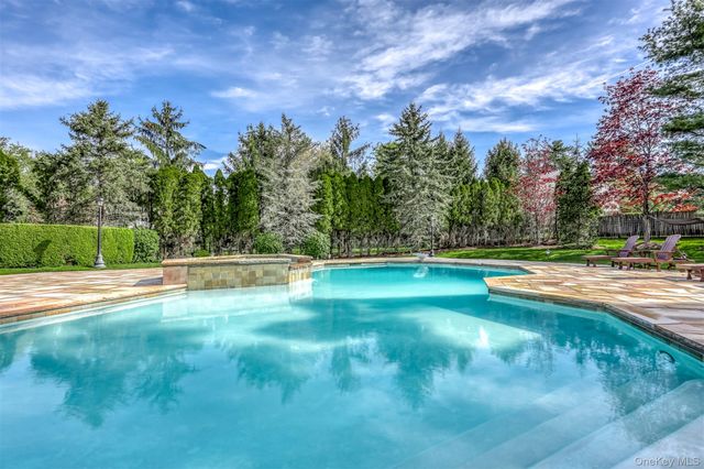 4 Birdie Drive, Suffern, NY 10901