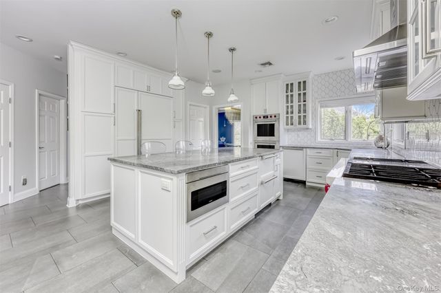 4 Birdie Drive, Suffern, NY 10901