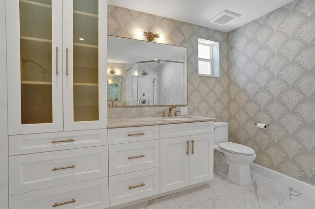 248 Codrington Drive, Lauderdale By The Sea, FL 33308