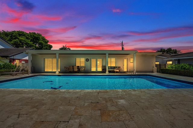 248 Codrington Drive, Lauderdale By The Sea, FL 33308