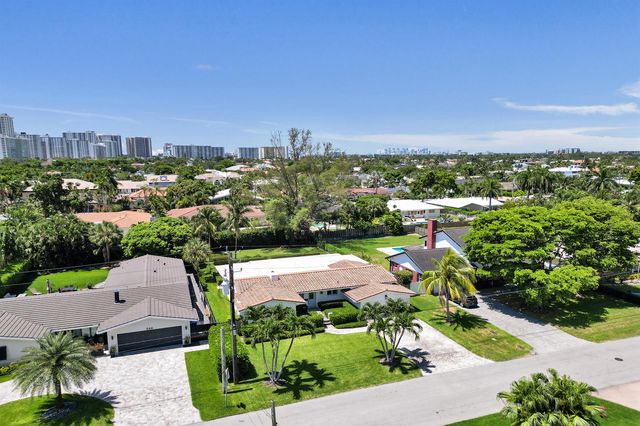248 Codrington Drive, Lauderdale By The Sea, FL 33308