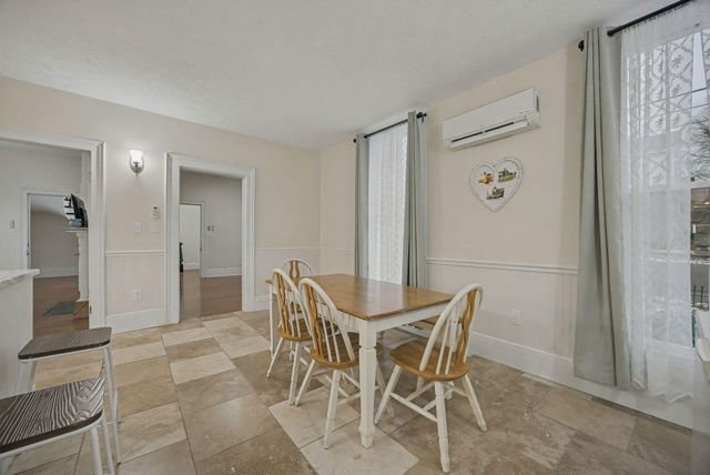 203 E Poplar Street, Harrodsburg, KY 40330