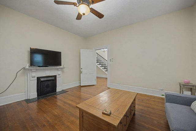 203 E Poplar Street, Harrodsburg, KY 40330