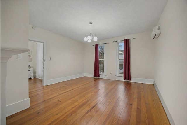 203 E Poplar Street, Harrodsburg, KY 40330