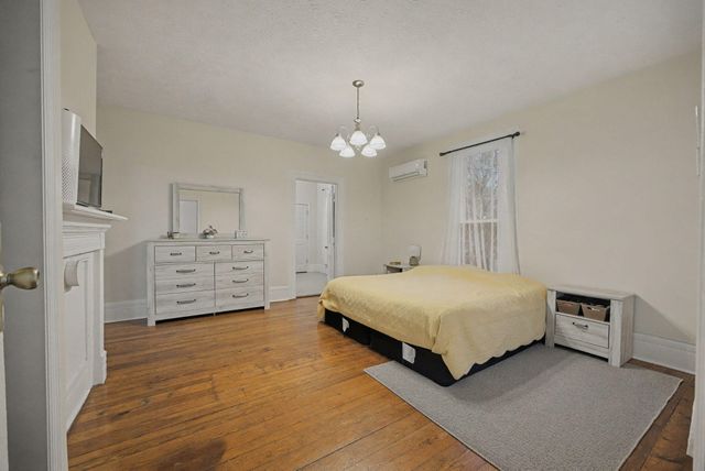 203 E Poplar Street, Harrodsburg, KY 40330