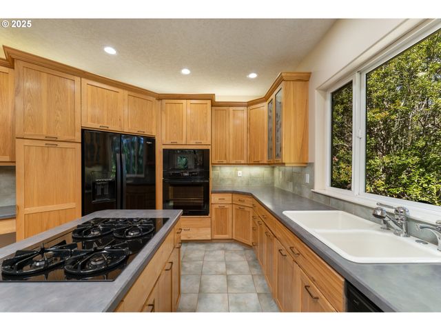 56614 Nw WILSON RIVER Hwy, Gales Creek, OR 97117