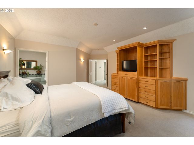 56614 Nw WILSON RIVER Hwy, Gales Creek, OR 97117