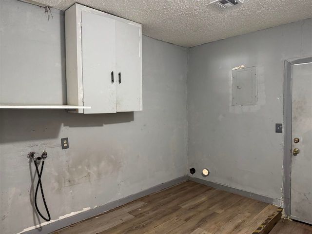 718 SW Ranch Oak Blvd, Lawton, OK 73501
