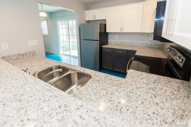 1150 W Rangeview Circle, Bloomington, IN 47403