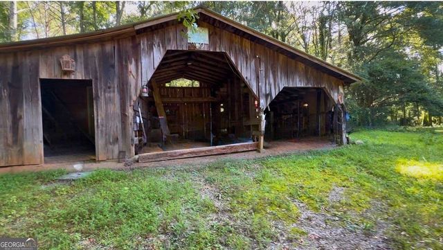 6169 Hillvale Road, Lithonia, GA 30058