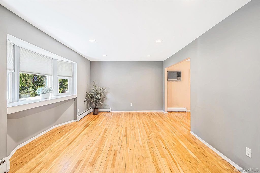 10 Foothill Lane, Smithtown, NY 11787 — photo 4