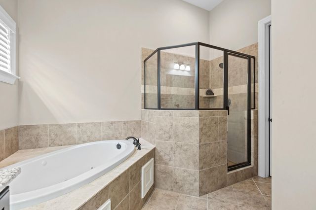 9250 WINDY MEADOW LN, Cordova, TN 38016