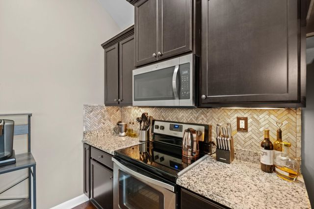 9250 WINDY MEADOW LN, Cordova, TN 38016