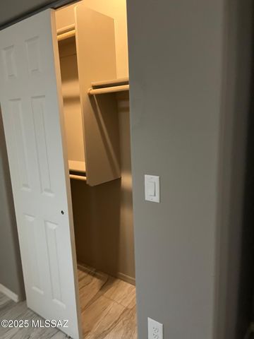 237 E 25th St Unit 2, Tucson, AZ 85713