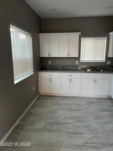 237 E 25th St Unit 2, Tucson, AZ 85713