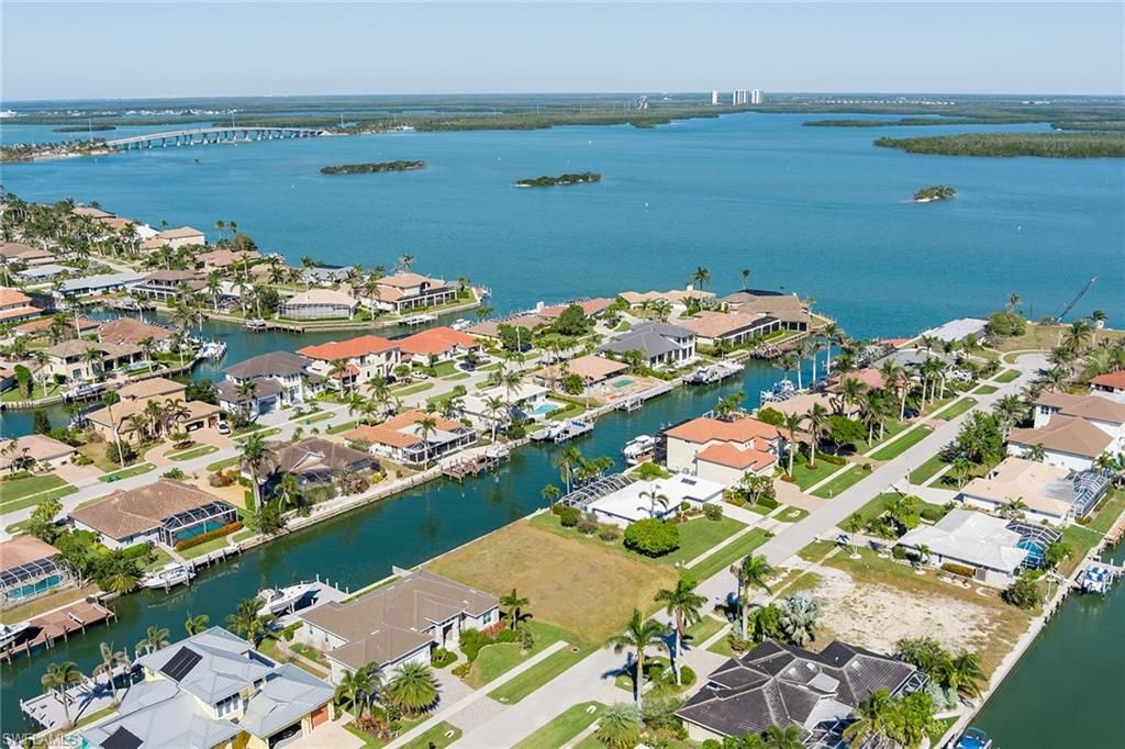 1748 Wavecrest CT, MARCO ISLAND, FL 34145 — exterior
