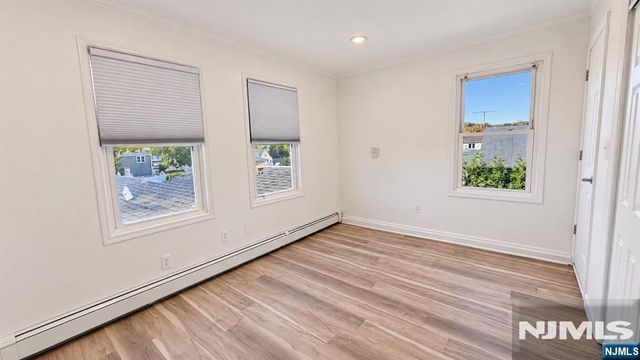 24 Parker Avenue, Hawthorne, NJ 07506