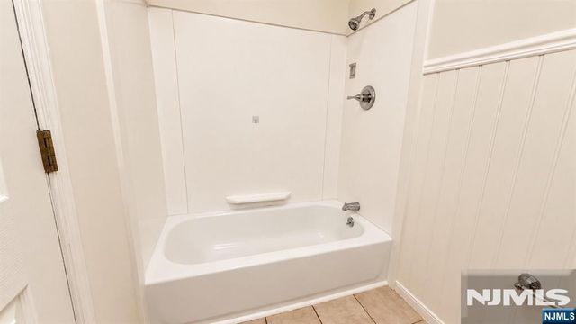 24 Parker Avenue, Hawthorne, NJ 07506