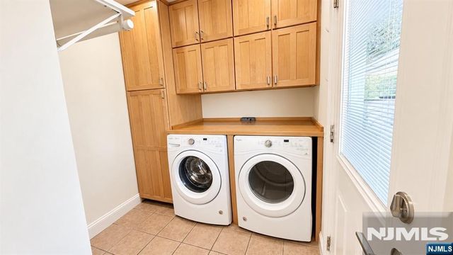 24 Parker Avenue, Hawthorne, NJ 07506