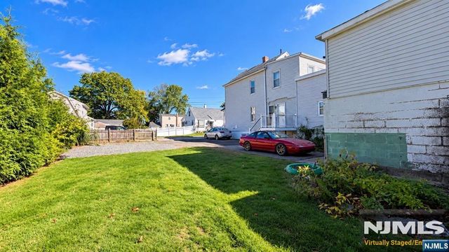 24 Parker Avenue, Hawthorne, NJ 07506