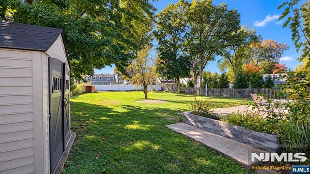 24 Parker Avenue, Hawthorne, NJ 07506