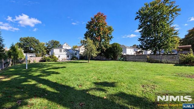 24 Parker Avenue, Hawthorne, NJ 07506