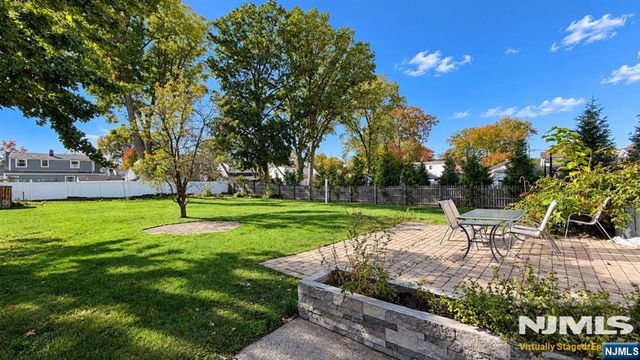 24 Parker Avenue, Hawthorne, NJ 07506