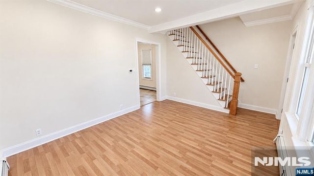 24 Parker Avenue, Hawthorne, NJ 07506