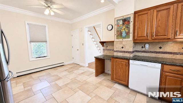 24 Parker Avenue, Hawthorne, NJ 07506