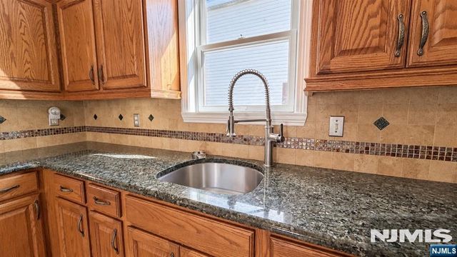 24 Parker Avenue, Hawthorne, NJ 07506
