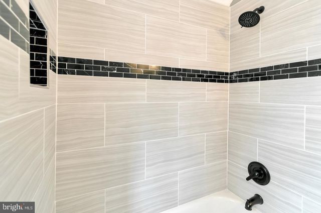 6005 NEW HAMPSHIRE AVE NE, Washington, DC 20011