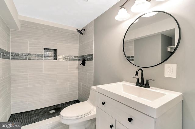 6005 NEW HAMPSHIRE AVE NE, Washington, DC 20011