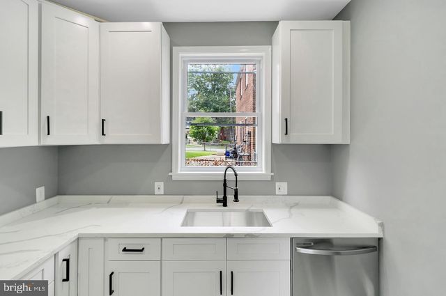 6005 NEW HAMPSHIRE AVE NE, Washington, DC 20011