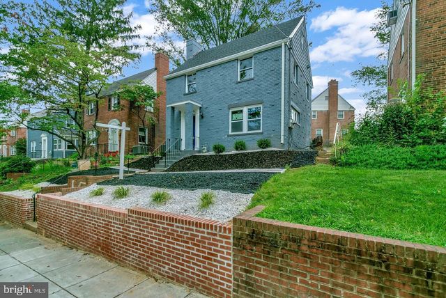 6005 NEW HAMPSHIRE AVE NE, Washington, DC 20011