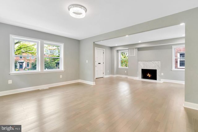 6005 NEW HAMPSHIRE AVE NE, Washington, DC 20011